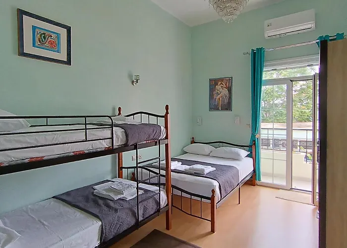 The Blackbird's Nest