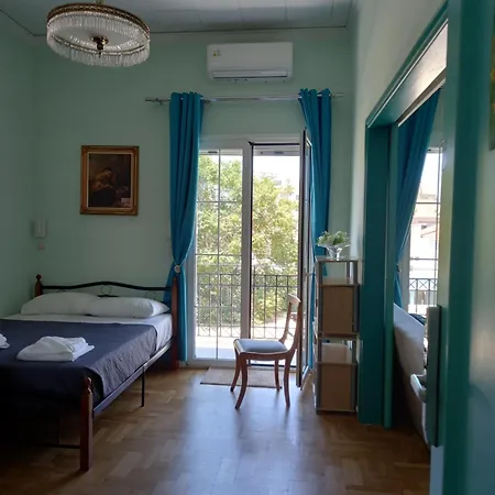 The Blackbird's Nest * خانيا