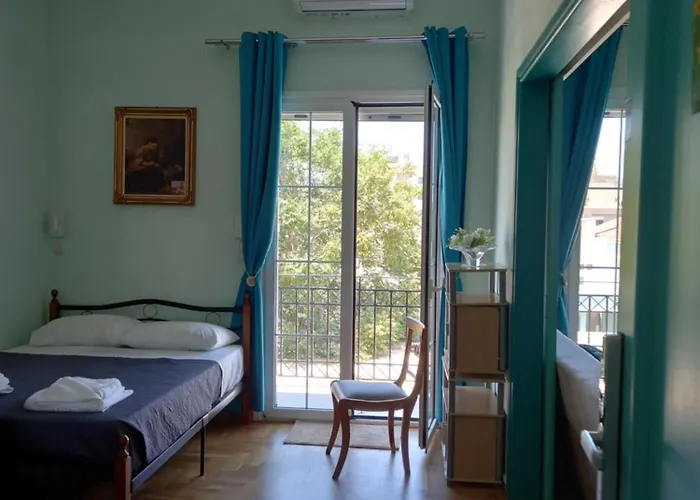 The Blackbird's Nest * Chania (Crete)